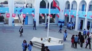   القصرين.. أكثر من 200 مشروع لتحسين وضعية  المؤسسات التربوية استعدادا للعودة المدرسية 